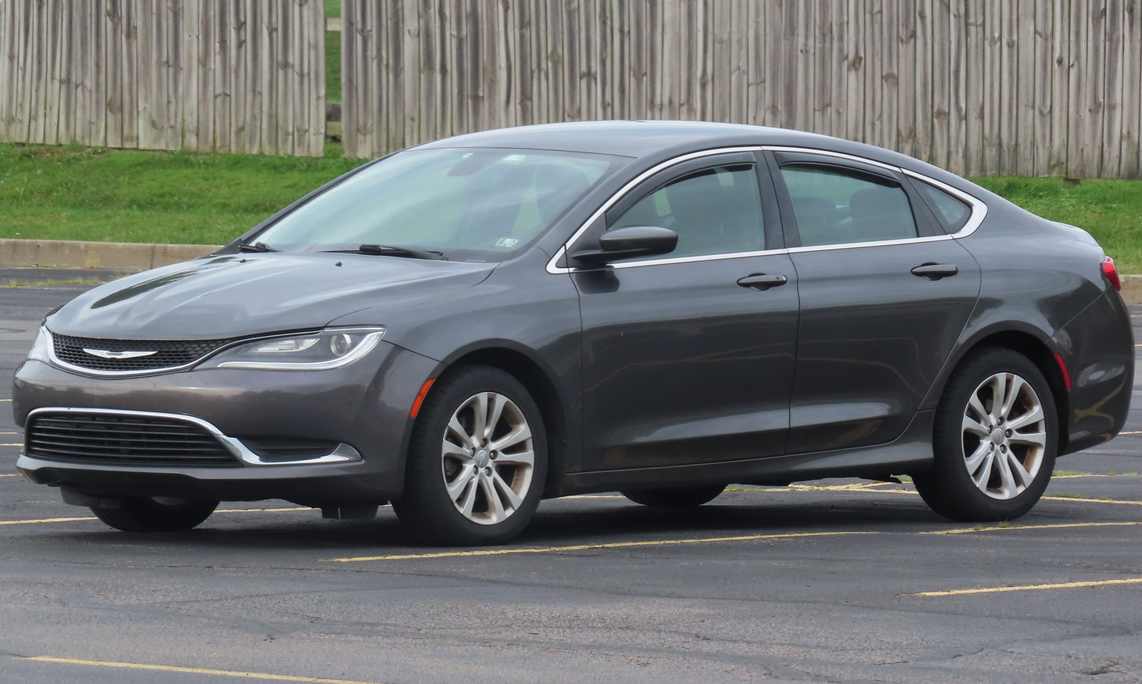 Chrysler 200