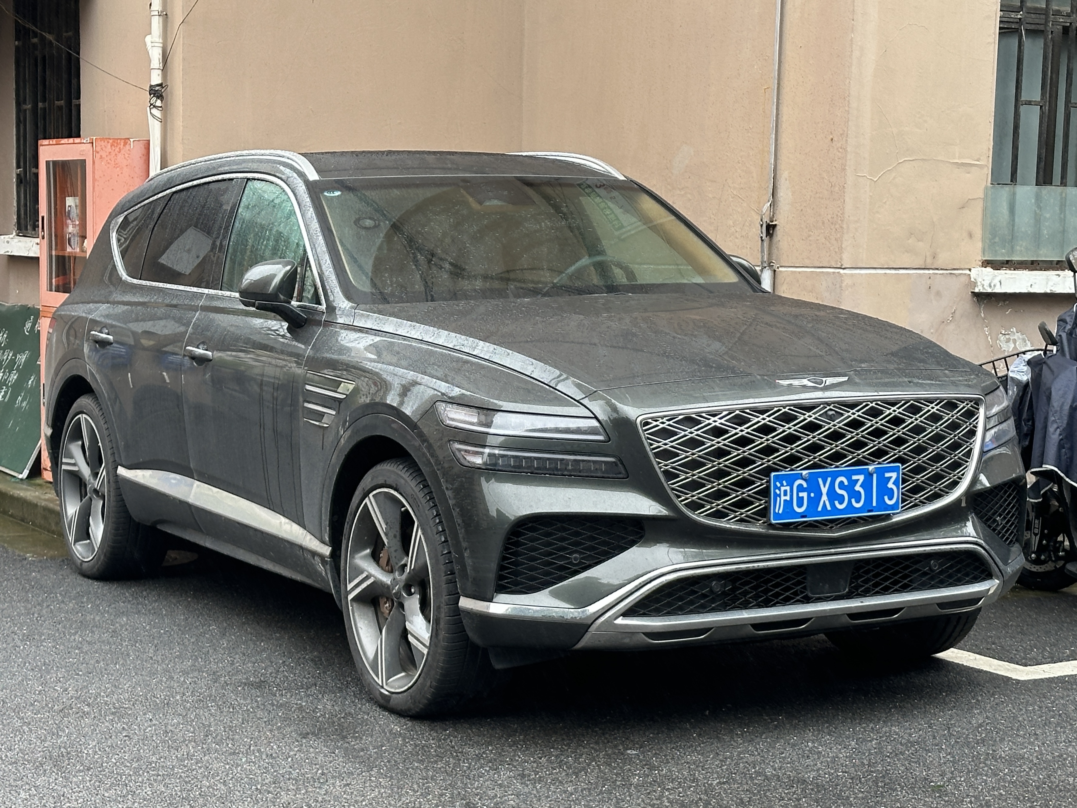 Lexus is-250-awd