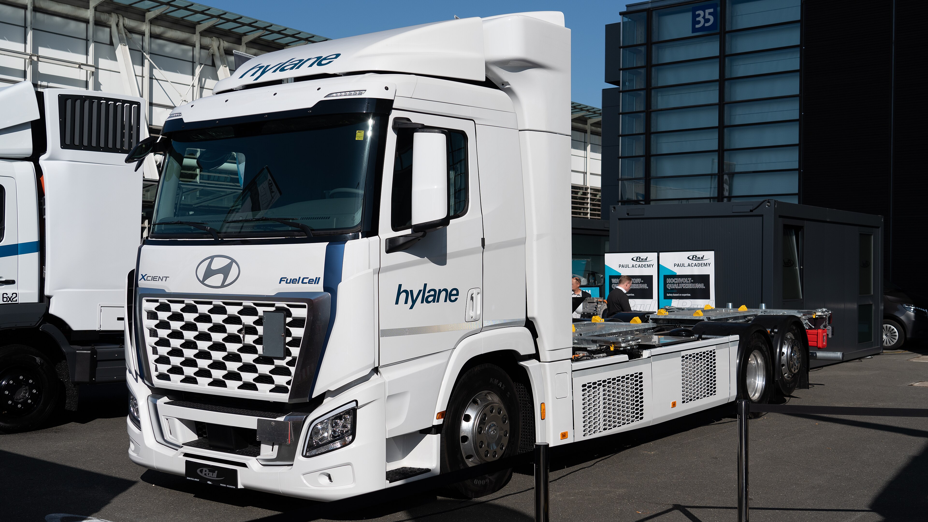 Hyundai Xcient