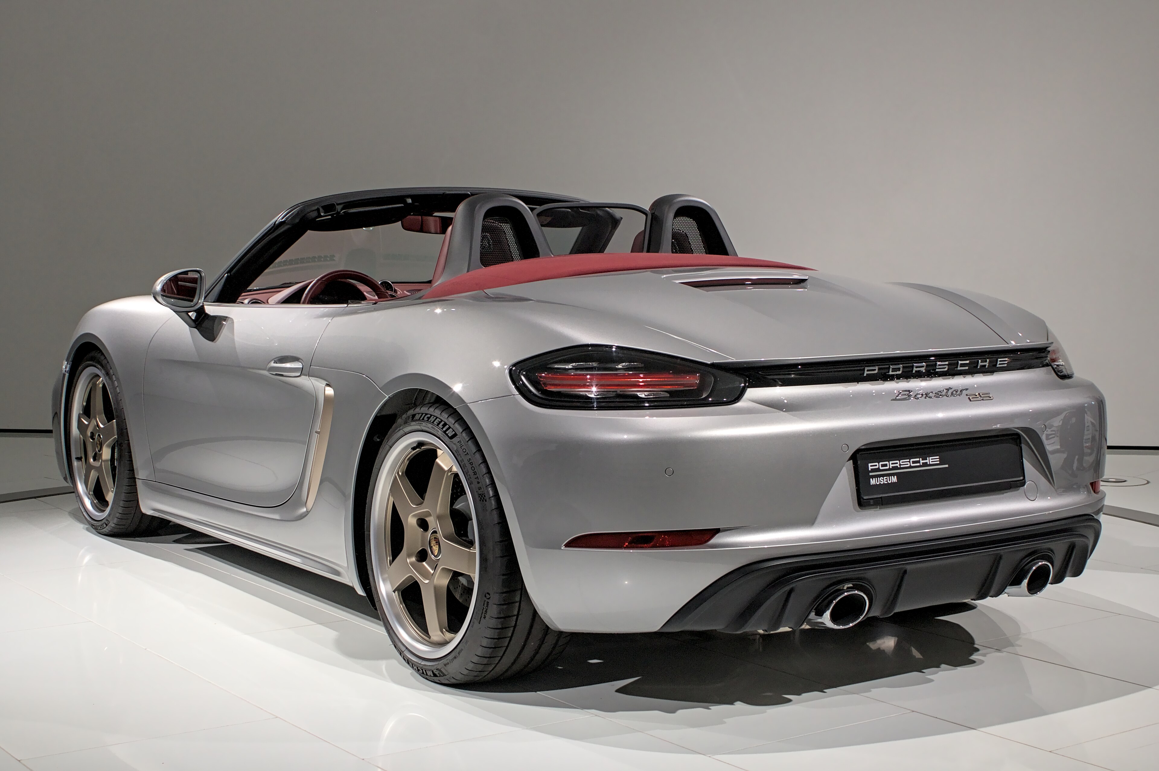 Porsche 718 Cayman